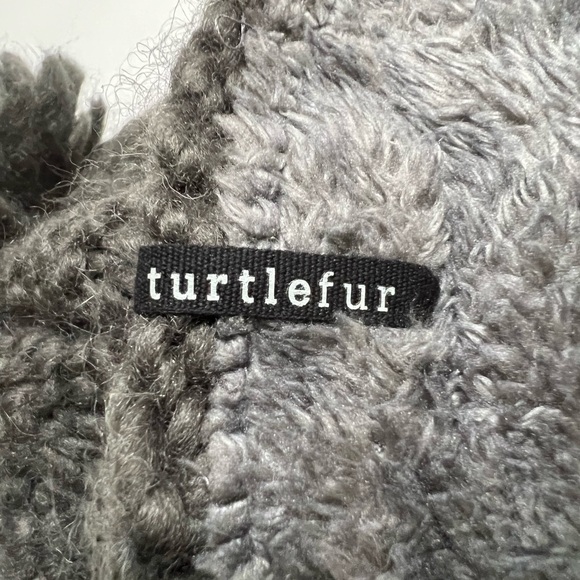 TurtleFur - Pom Beanie Hat Cable Knit Faux Fur Lined Gray Wool Blend Women’s cap - Picture 4 of 8